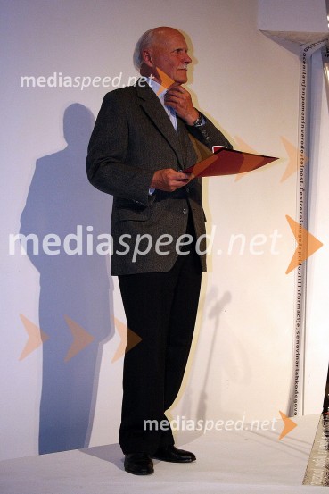 Jože Pogačnik, novinar, urednik in komentator Dnevnika in prejemnik lanske novinarske nagrade za življenjsko deloPodelitev novinarskih nagrad Društva novinarjev Slovenije