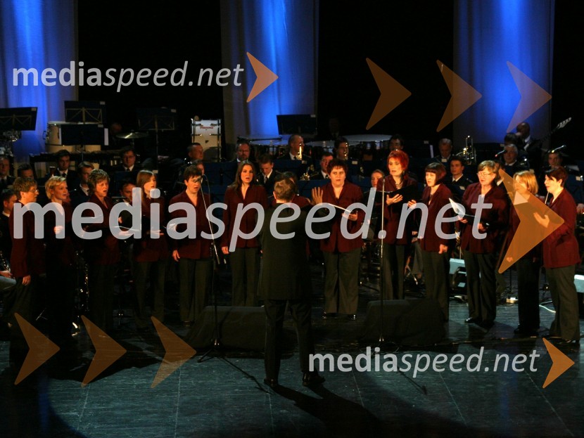 Marjan Polh, dirigent in vokalna skupina ZarjaKoncert ob svetovnem dnevu Romov