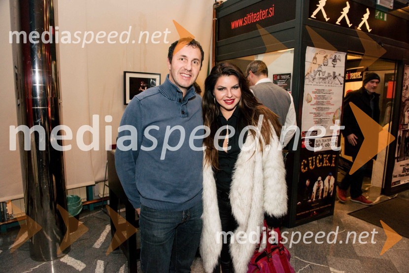  Jernej Dirnbek - Dimek, skupina MI2;  Neža Buh-Neisha, glasbenicaČakalnica, premiera predstave