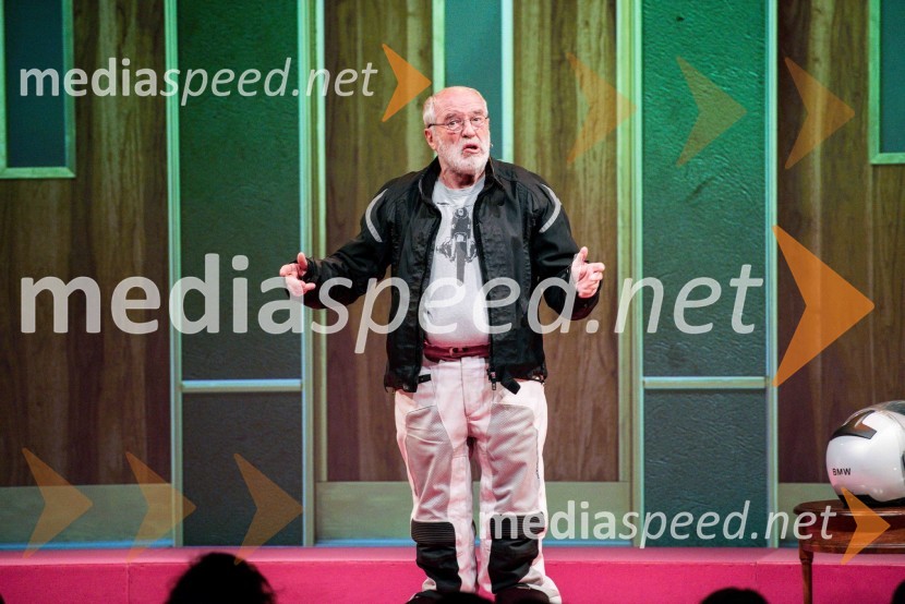  Janez Hočevar - Rifle, igralecČakalnica, premiera predstave