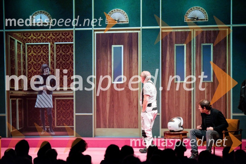  ... ;  Janez Hočevar - Rifle, igralec;  Lado Bizovičar, igralecČakalnica, premiera predstave