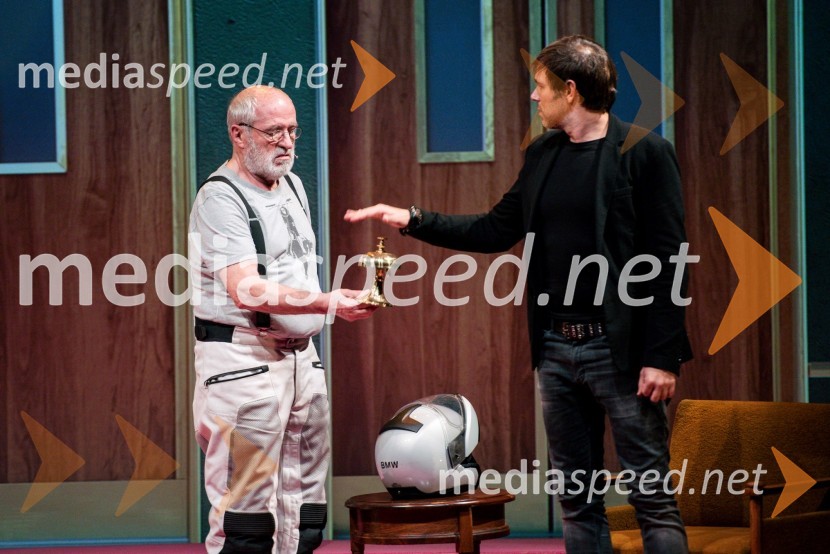  Janez Hočevar - Rifle, igralec;  Lado Bizovičar, igralecČakalnica, premiera predstave