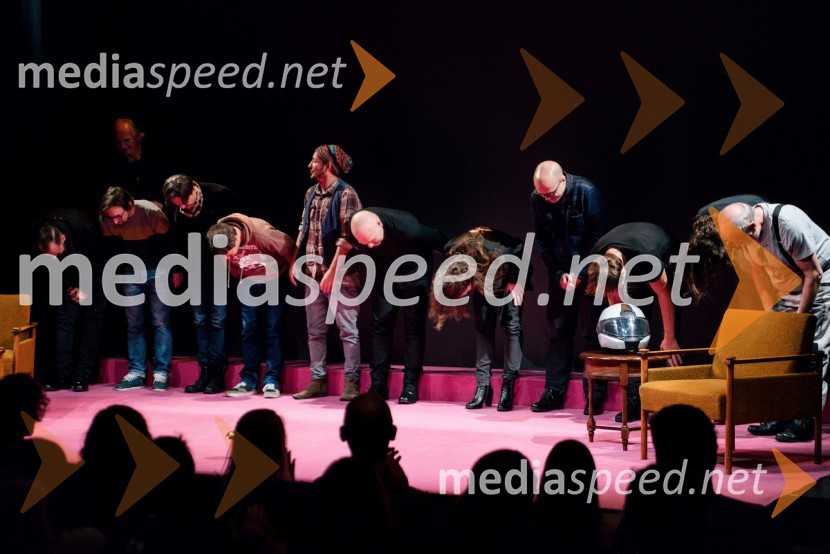  Uroš Fürst, igralec;  ... ;  Branko Šturbej, igralec;  ... ;  Dejan Batoćanin, režiser;  ... ;  Urša Vidic, scenografinja;  ... ;  Lado Bizovičar, igralec;  ... ;  Janez Hočevar - Rifle, igralecČakalnica, premiera predstave