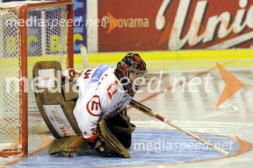 Robert Tristan, vratar Acroni JesenicČetrta, zadnja tekma državnega prvenstva v hokeju na ledu