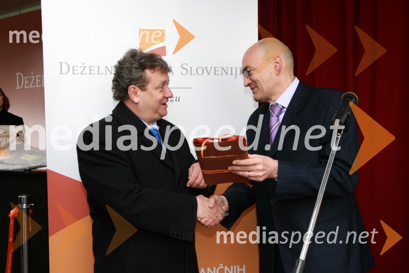 Iztok Jarc, minister za kmetijstvo, gozdarstvo in prehrano RS in dr. Draško Veselinovič, predsednik uprave Deželne banke Slovenije d.d. inOtvoritev poslovne enote Deželne banke Slovenije v Novi Gorici
