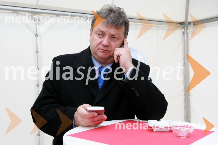 Iztok Jarc, minister za kmetijstvo, gozdarstvo in prehrano RSOtvoritev poslovne enote Deželne banke Slovenije v Novi Gorici