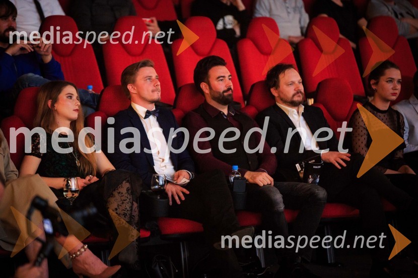  Valentina Plaskan, igralka, radijska moderatorka;  Jure Rajšp, igralec;  Rok Turnšek;  Luka  Žerjav, igralecDualizem, predpremiera Spletne serije