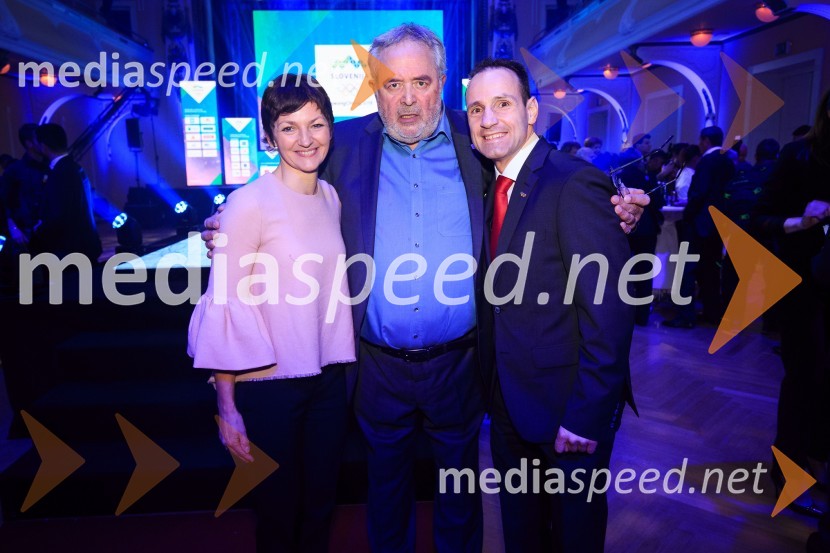 prof. dr. Maja Makovec Brenčič, ministrica za izobraževanje, znanost in šport;  ... ;  Tomaž Barada, taekwondoist in kickbokser, podpredsednik Olimpijskega komiteja SlovenijePredstavitev slovenske olimpijske reprezentance - Pjongčang 2018