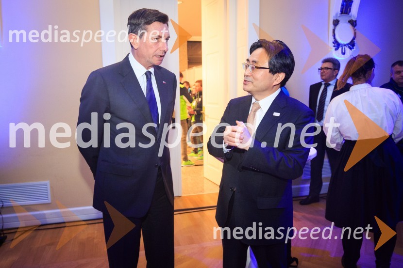  Borut Pahor, predsednik Republike Slovenije;  Šin  Dong Ik, veleposlanik Republike Koreje na DunajuPredstavitev slovenske olimpijske reprezentance - Pjongčang 2018