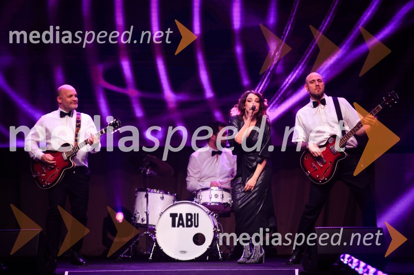  Tomaž Trop, član skupine Tabu;  Primož Štorman, član skupine Tabu;  Eva Beus, pevka, skupina Tabu;  Iztok Melanšek, član skupine TabuPredstavitev slovenske olimpijske reprezentance - Pjongčang 2018