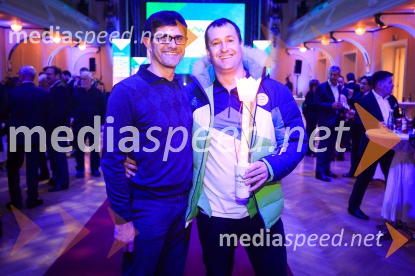  ... ;  Tomaž Razingar, olimpijec in nekdanji kapetan slovenske hokejske reprezentancePredstavitev slovenske olimpijske reprezentance - Pjongčang 2018