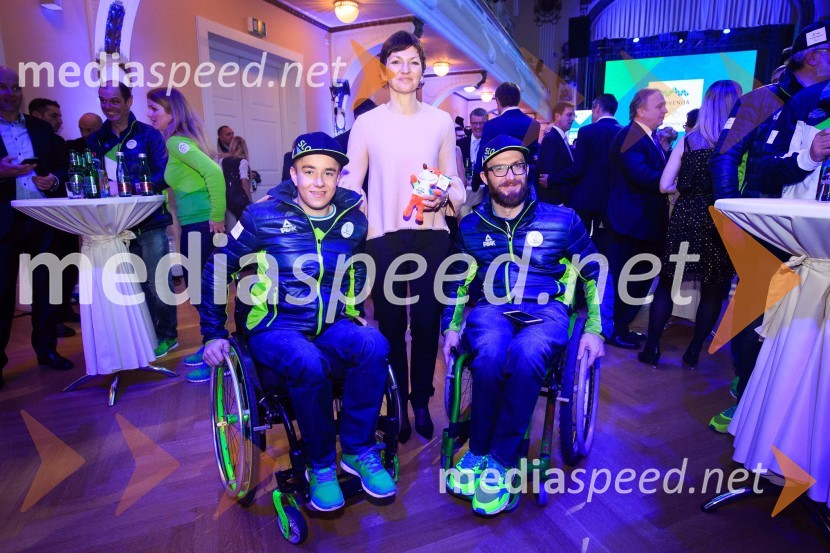  Jernej  Slivnik, smučar; prof. dr. Maja Makovec Brenčič, ministrica za izobraževanje, znanost in šport;  ... Predstavitev slovenske olimpijske reprezentance - Pjongčang 2018
