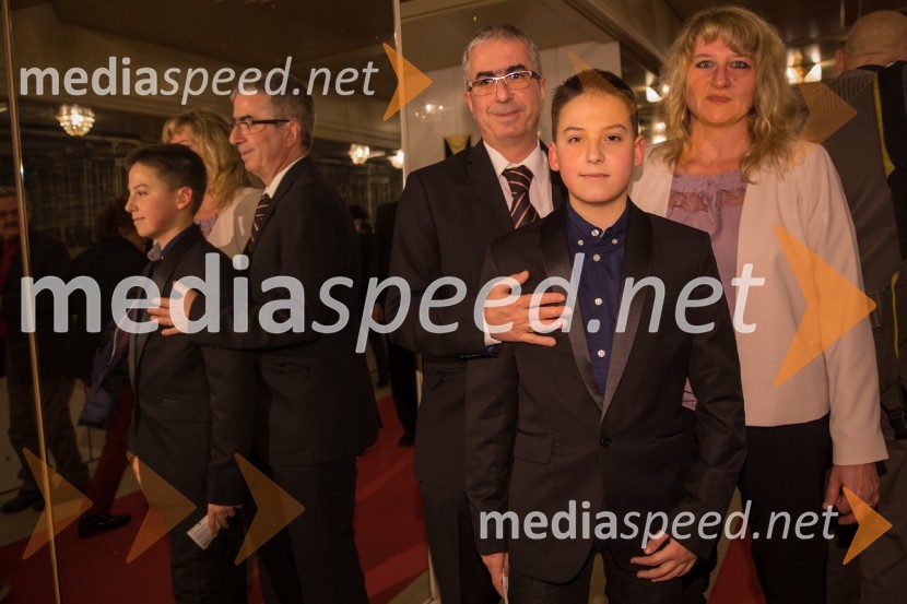  Uroš Prikl, predsednik odbora za delo, družino, socialne zadeve in invalide DZ RS;  ... ;  ... Moč usode, premiera opere