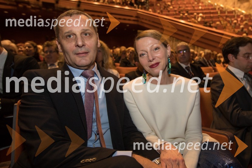  Danilo Rošker, direktor SNG Maribor;  Nataša Matjašec Rošker, igralkaMoč usode, premiera opere