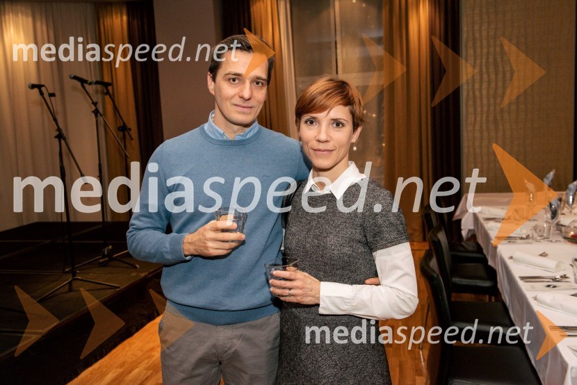  Damjan Grum;  Špela GrumBurns-Prešeren night