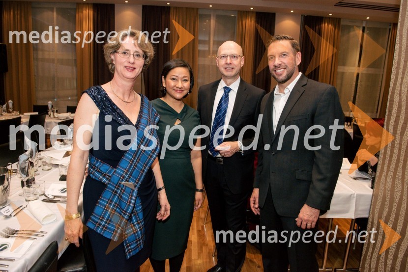  Ursula Szabo, predsednica SILA IWCL;  Maris Meutia  Kogovšek, podjetnicaBurns-Prešeren night