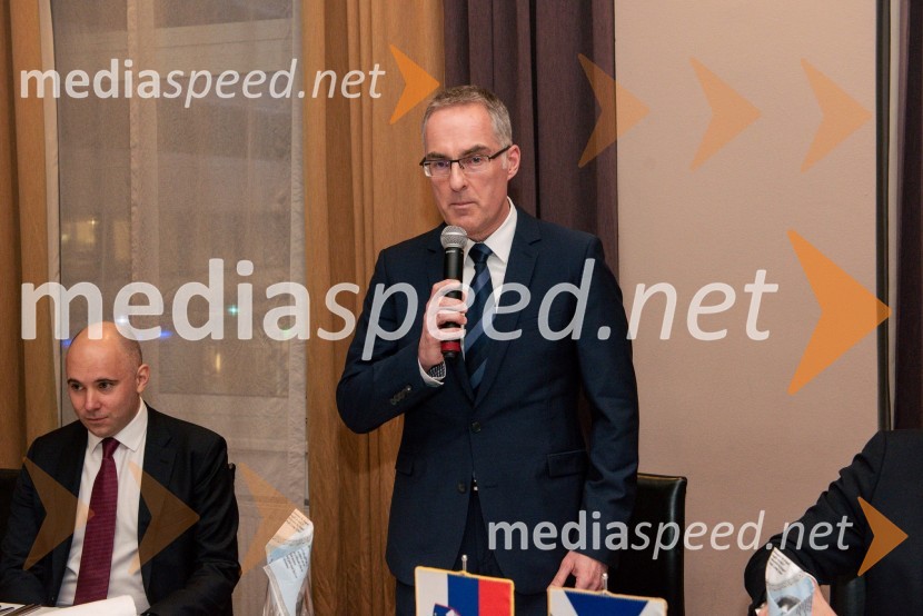  Igor Evgen Bergant, novinar in TV voditeljBurns-Prešeren night