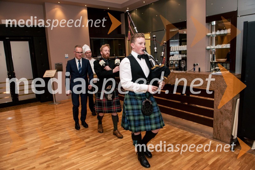  Igor Evgen Bergant, novinar in TV voditelj;  Ian  Stewart;  Keir  Brown, dudarBurns-Prešeren night