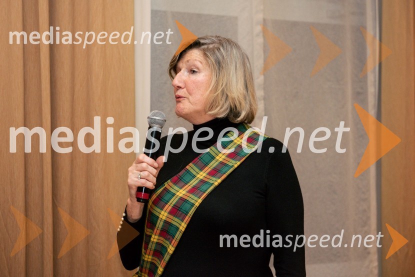  Carol  Jardin, anglistkaBurns-Prešeren night