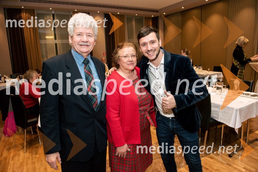  Ivan Žolnir;  Mari Varoga, Društvo slovensko - škotskega prijateljstva;  Peter Nikolič, ekonomist in mednarodni didžejBurns-Prešeren night