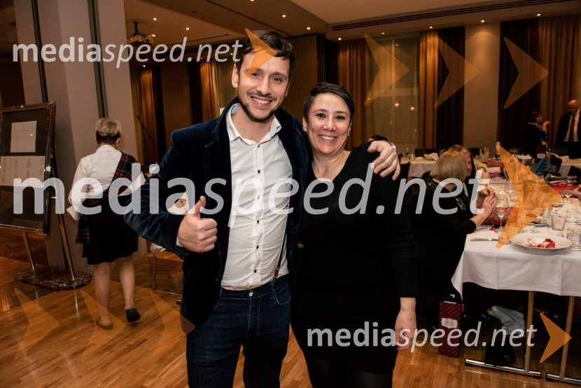  Peter Nikolič, ekonomist in mednarodni didžej;  Neža VarogaBurns-Prešeren night