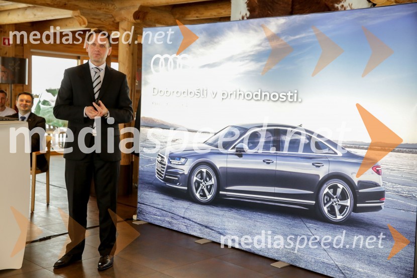  Franci Bolta, direktor znamke Audi pri podjetju Porsche Slovenija d.o.o.Audi A8, slovenska predstavitev