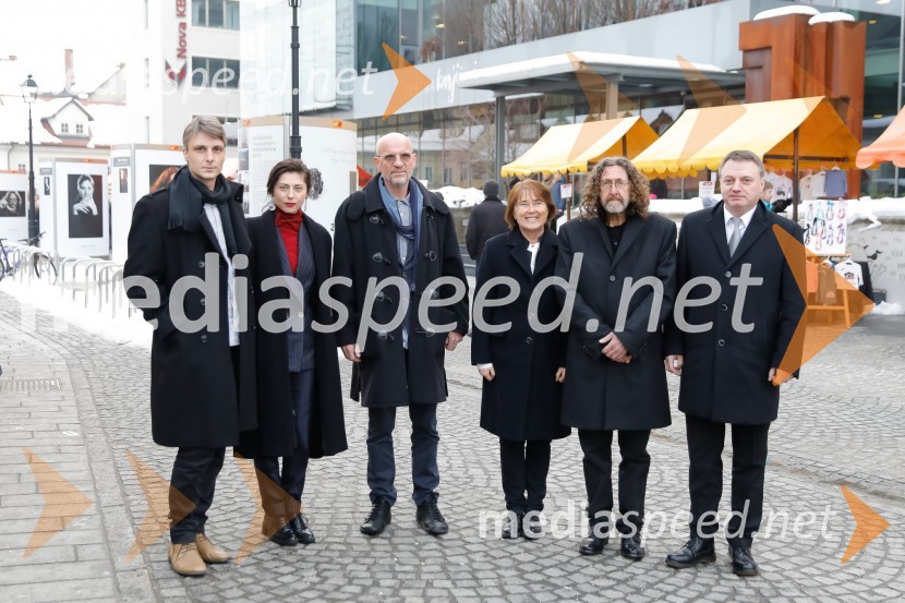  Marko Brdar, direktor fotografije;  ... ;  Marko Arnež, vodja Galerije Prešernovih nagrajencev;  ... ;  Boris Gaberščik, fotograf;  ... Prešernov smenj