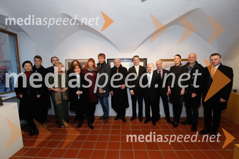  ... ;  Marko Brdar, direktor fotografije;  Boris A. Novak, pesnik, pisatelj, prevajalec;  ... ;  ... ;  ... ;  Matej Puc, igralec;  Janez  Mejač, nekdanji baletnik;  ... ;  Anton Peršak, minister za kulturo;  ... ;  ... ;  Marko Arnež, vodja Galerije Prešernovih nagrajencev;  ... Prešernov smenj