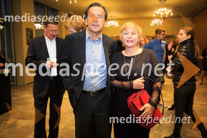  ... ; dr. Rosvita Pesek, novinarka, voditeljicaNapovedujemo: Žarometi 2018, znani so nominiranci