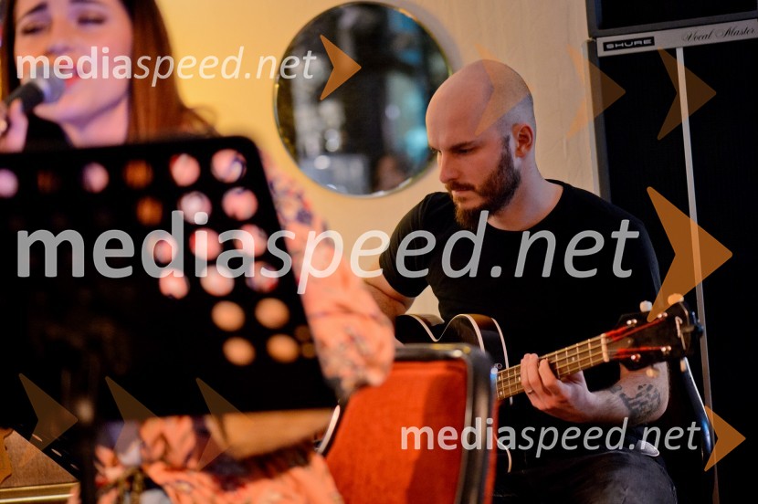  Jernej  Kržič, glasbenikMaja Keuc, koncert