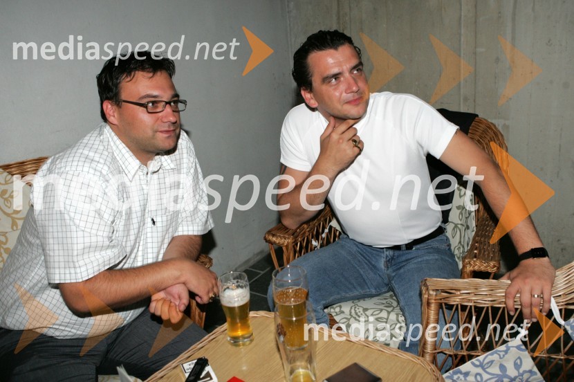 Poslanca SNS Boštjan Zagorac in Sašo PečeMelodije morja in sonca