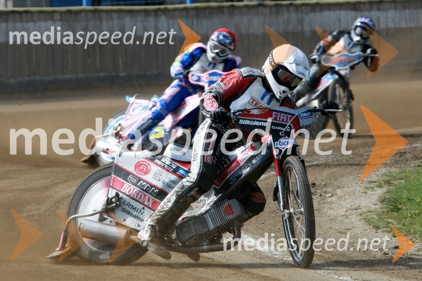 Jernej Kolenko (AMTK Ljubljana) in Matija Duh (AMD Krško)(zadaj)SPEEDWAY DP posameznikov 2008 3. dirka, Skupina A