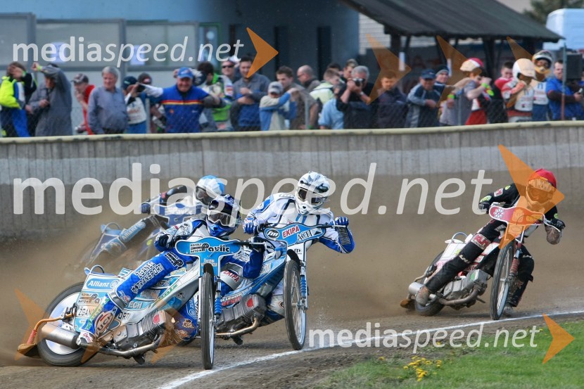 Jurica Pavlic (SK Unia Goričan), zadaj Nikola Pigac (SK Unia Prelog), Matej Žagar (AMTK Ljubljana) in Manuel Hauzinger (Avstrija)SPEEDWAY DP posameznikov 2008 3. dirka, Skupina A