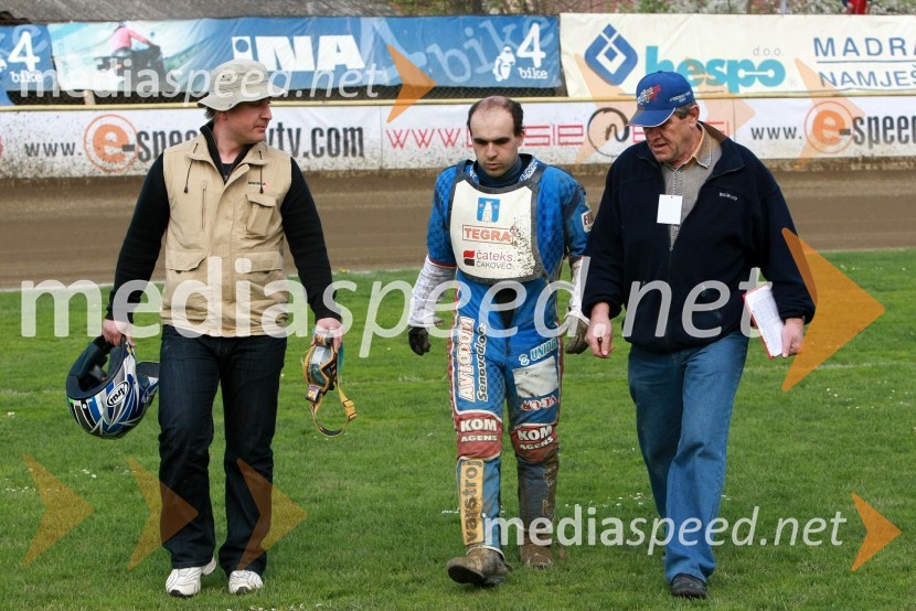 Gregor Arnšek, član delegata dirke, Izak Šantej (AMD Krško) in ...SPEEDWAY DP posameznikov 2008 3. dirka, Skupina A