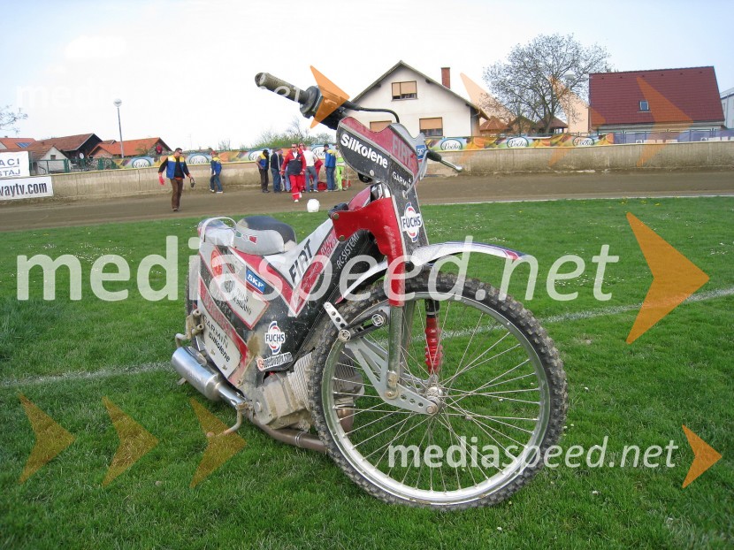 Motor Jerneja Kolenka (AMTK Ljubljana)SPEEDWAY DP posameznikov 2008 3. dirka, Skupina A