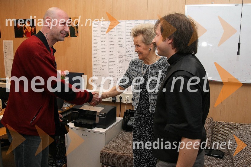 Jože Činč, TV voditelj, Angelca Likovič, nekdanja ravnateljica in podpredsednica društva Pobuda za šolo po meri človeka in Janez Turinek, duhovnikFinalna oddaja Piramida