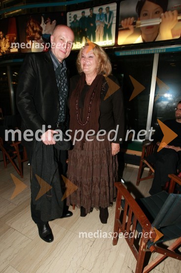 Vlado Kreslin, pevec in Elda Viler, pevkaPredpremiera filma Hit poletja