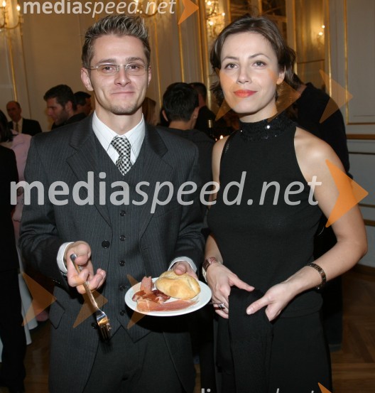 Sebastijan Matul, moderator Radia Center in Ksenija Samardžija Matul, njegova ženaSebastijan Matul, voditelj na radiu RSi