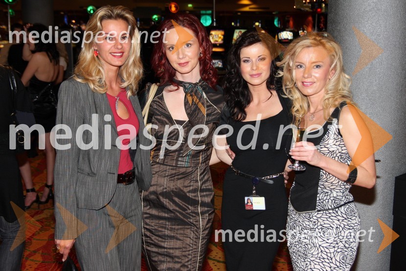 ..., Metka Klajderič Kobler, lastnica agencije Vulcano models, Nataša Leimsner, Casino Mond in Darja Hlade, moderatorkaModna revija Sanjam 30, Casino Mond