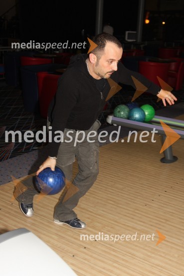 Toni Cetinski, hrvaški pevecKoncert Tonija Cetinskega v Bowling centru Strike