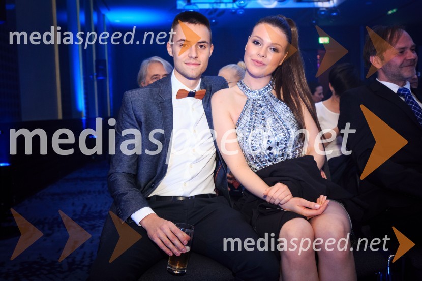  Vesna Ponorac, igralka;  ... Gorske sanje, premiera nove slovenske serije