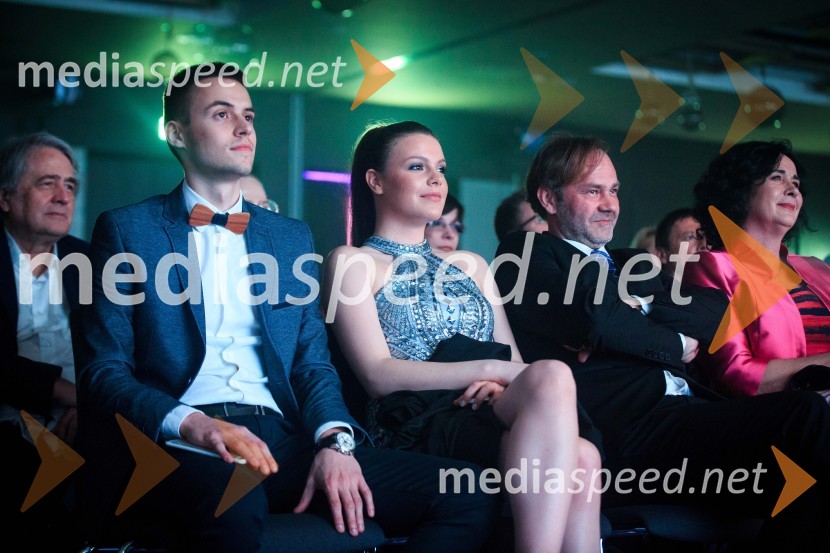  ... ;  Vesna Ponorac, igralka;  Jure Ivanušič, dramski igralec in glasbenikGorske sanje, premiera nove slovenske serije