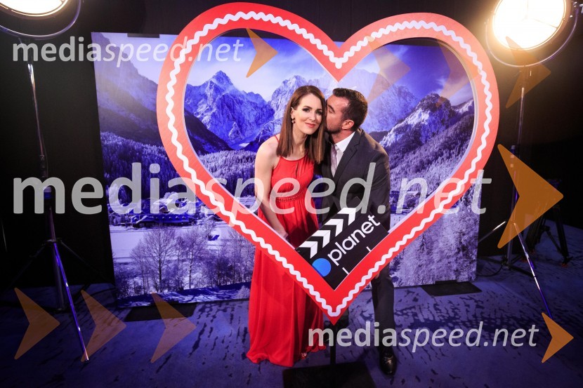  Lili Žagar, voditeljica;  Marko Potrč, televizijski voditeljGorske sanje, premiera nove slovenske serije