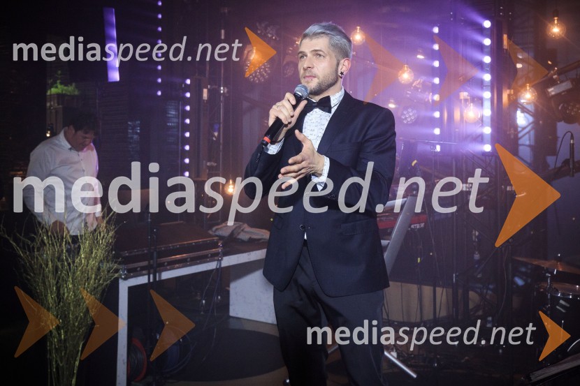  Klemen Bunderla, radijski voditelj, radio AktualGorske sanje, premiera nove slovenske serije