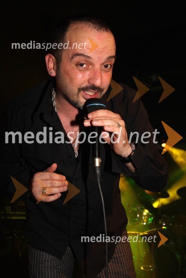 Toni Cetinski, hrvaški pevecKoncert Tonija Cetinskega v Bowling centru Strike