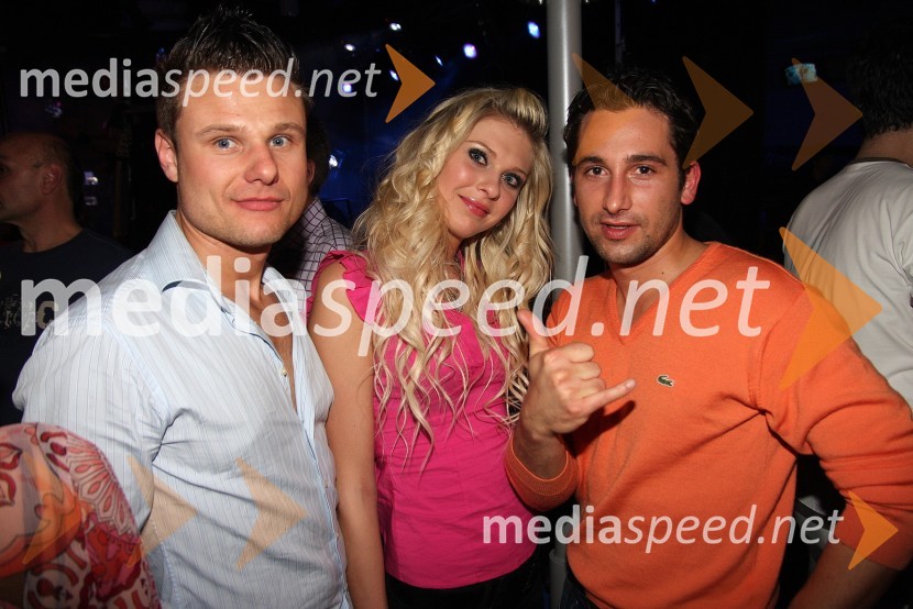 Boštjan Mihalič, maneken, Tjaša Vezjak, Miss turizma Slovenije 2007 in Miss turizma Sveta 2007 in Mateo Kos, manekenKoncert Tonija Cetinskega v Bowling centru Strike