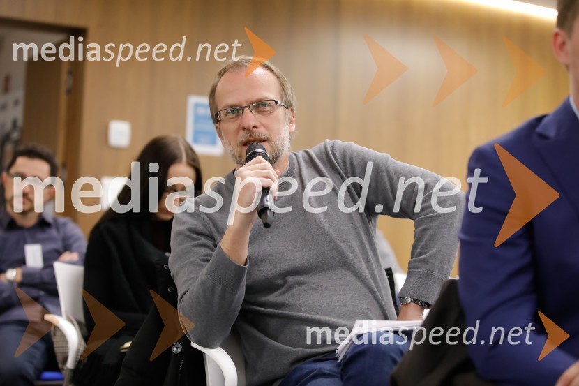 Ukrepi in spodbude za prehod na e-mobilnost, strokovni posvet