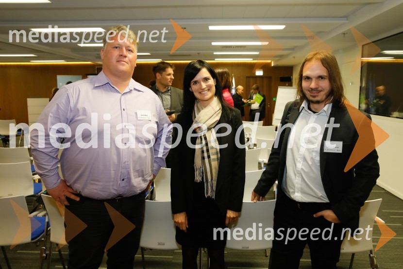  Miloš Milač, urednik avtomobilizma pri časniku Finance;  ... ;  Simon Čretnik, Siemens Ukrepi in spodbude za prehod na e-mobilnost, strokovni posvet