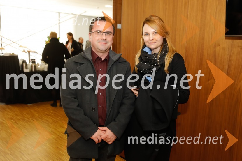 Ukrepi in spodbude za prehod na e-mobilnost, strokovni posvet