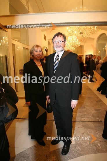 Dr. Ivan Rozman, rektor Univerze v Mariboru s soprogo dr. Janjo Črčinovič RozmanPremiera opere Così fan tutte, SNG Maribor